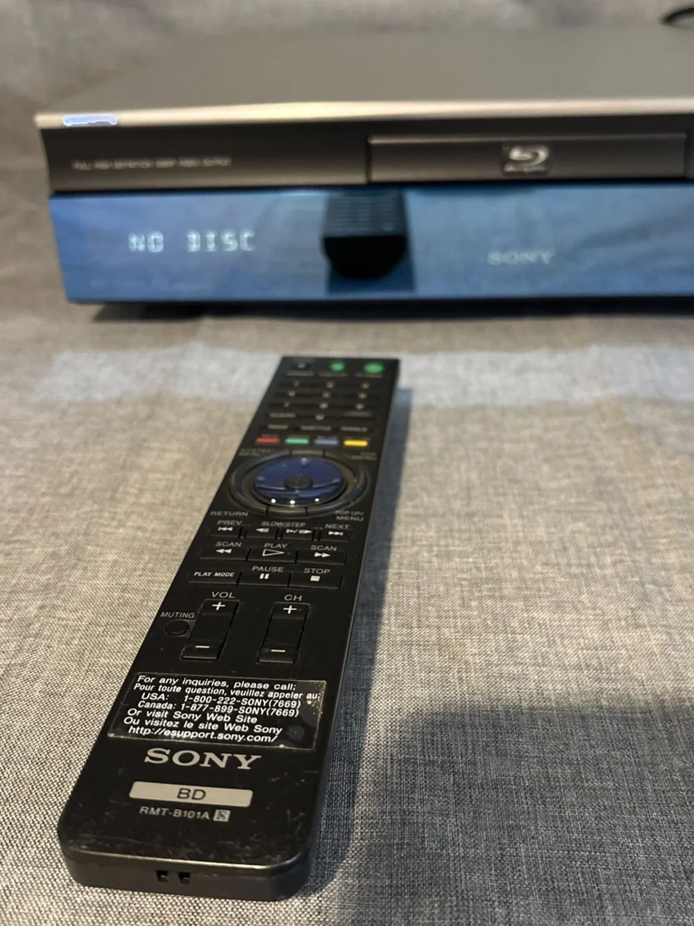 Sony BDP-S1 Blu Ray Player Full HD 1080P Disc Player W/Remote And Cables